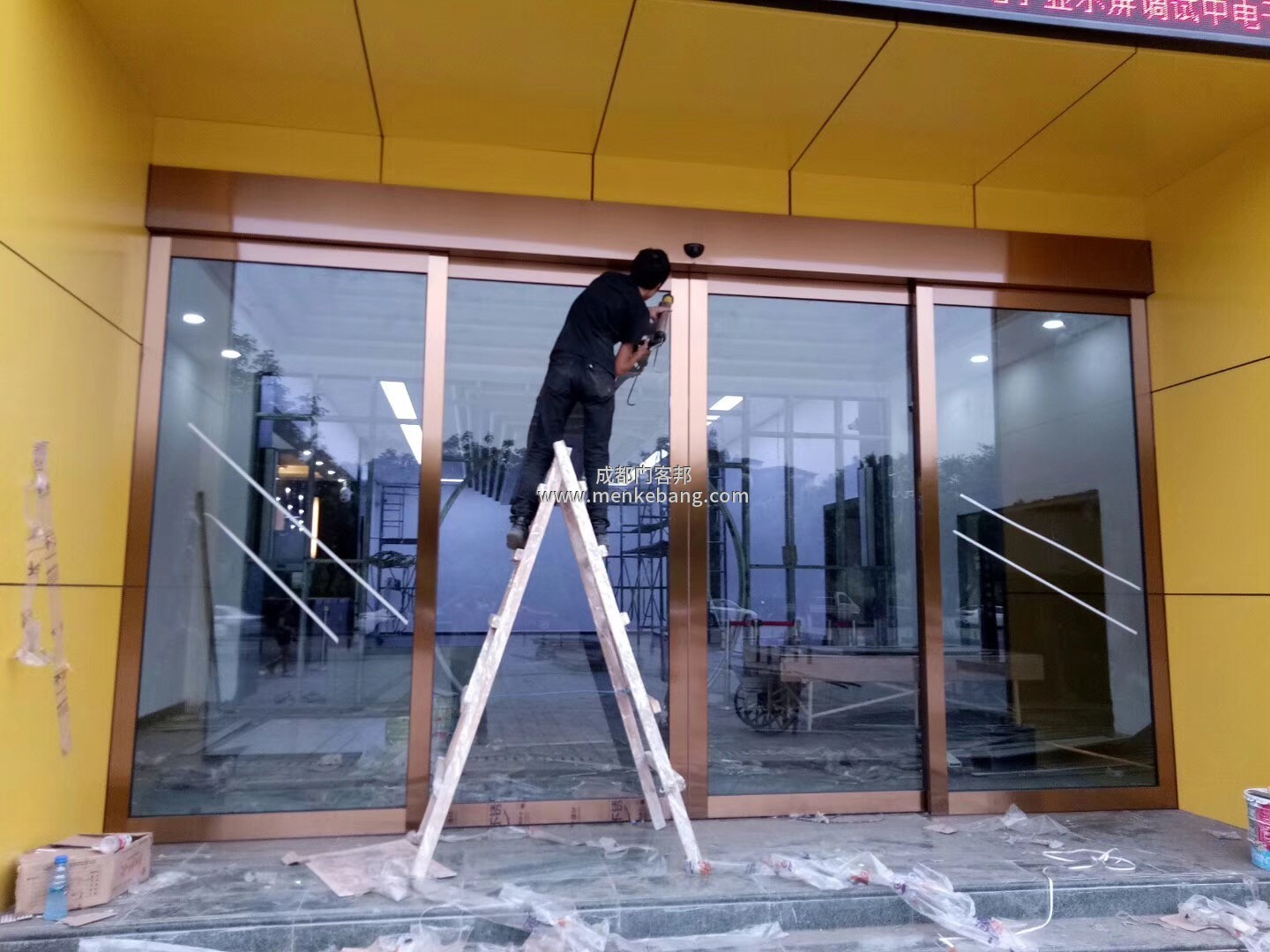 銀行感應(yīng)門多少錢一平方,磁卡刷卡感應(yīng)門多少錢一平方 銀行感應(yīng)門多少錢一平方,磁卡刷卡感應(yīng)門多少錢一平方