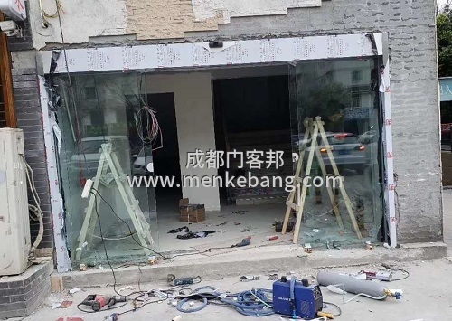 雙流無人酒店感應門安裝現場